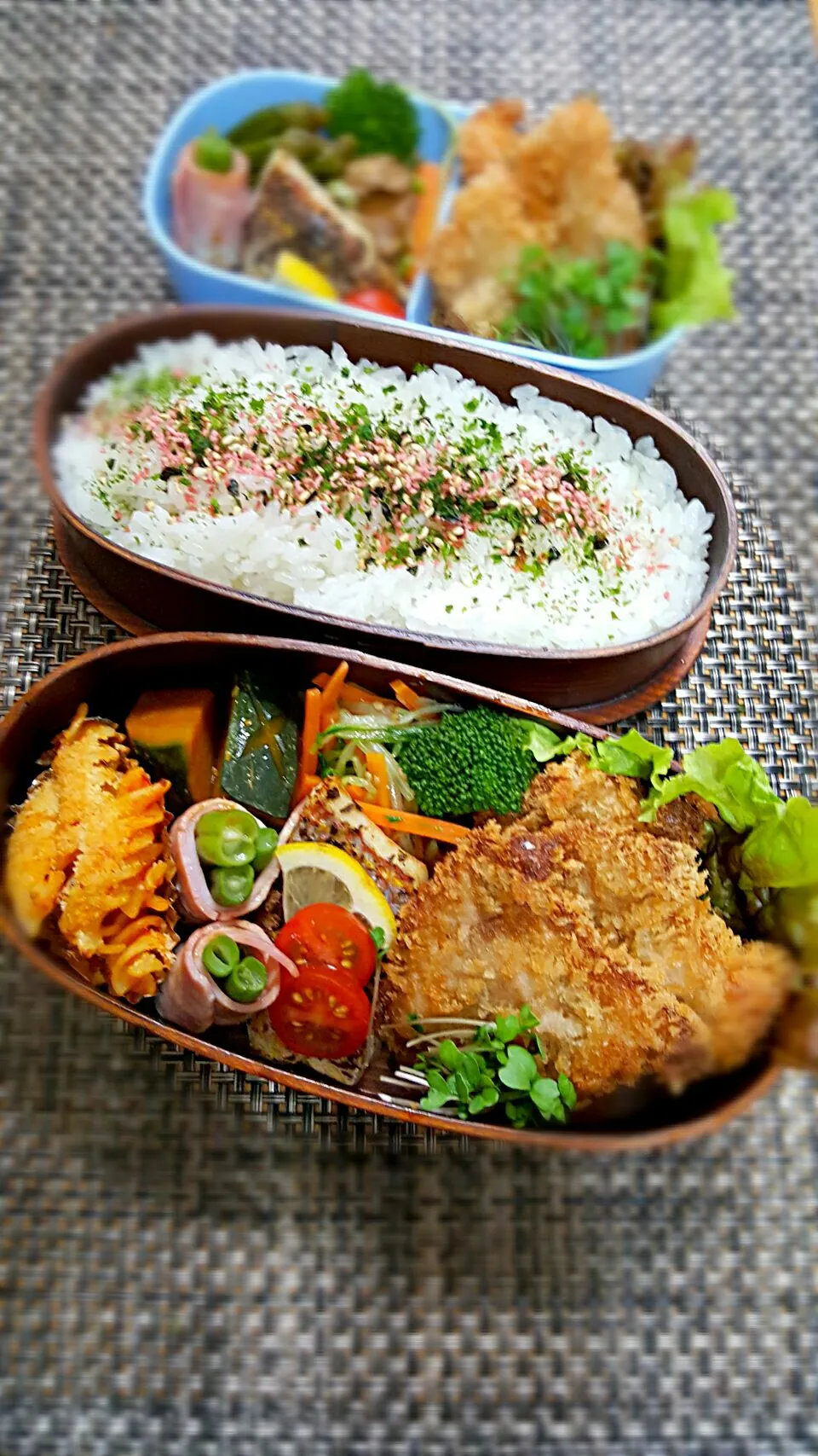 今日のお弁当❕豚カツだよ～ブﾋ～～🐷🐷🐷|クッキングオヤジさん