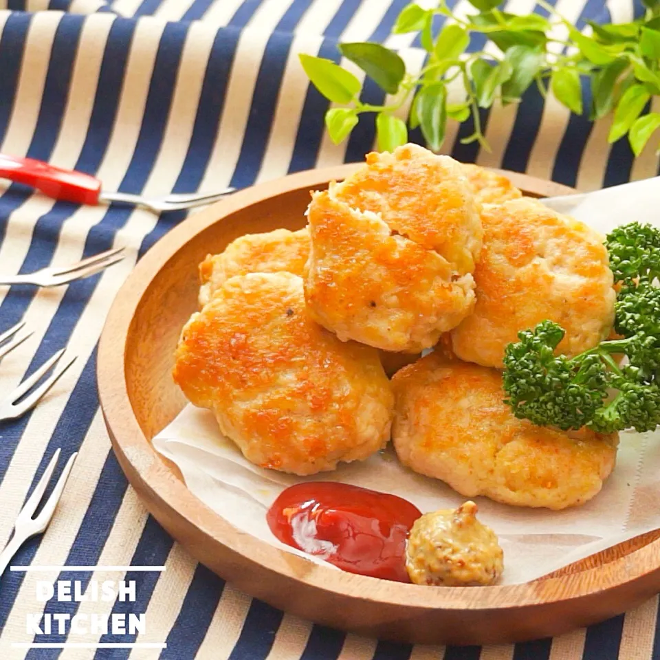 小腹を満たすヘルシーおやつ！お麩チキンナゲットの作り方｜　How to make chicken nugget of wheat glute|DELISH KITCHENさん