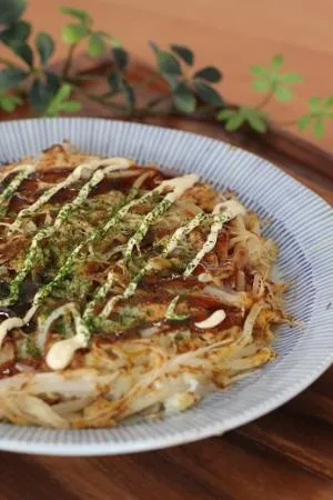 u-tin♪さんのもやしと納豆でお好み焼き風 #楽天レシピ|楽天レシピさん