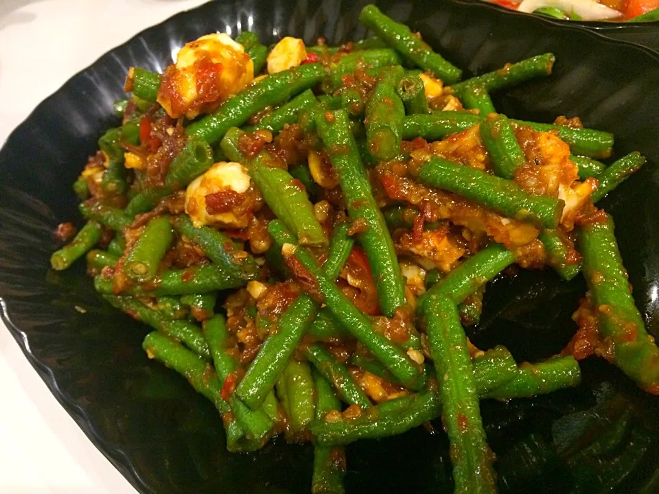 Long beans with sambal and salted egg yolk @ Sixty6|Ong Sor Fernさん