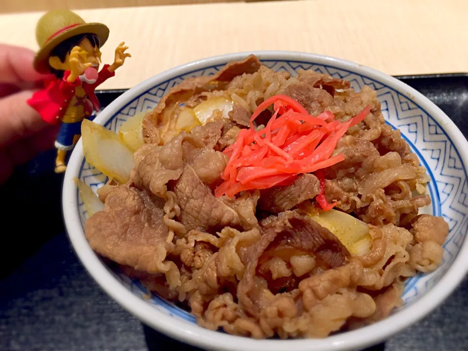 ข้าวหน้าเนื้อชามใหญ่ 牛丼大盛り@ที่ญี่ปุ่น ร้าน YOSHINOYA 吉野家|akiさん