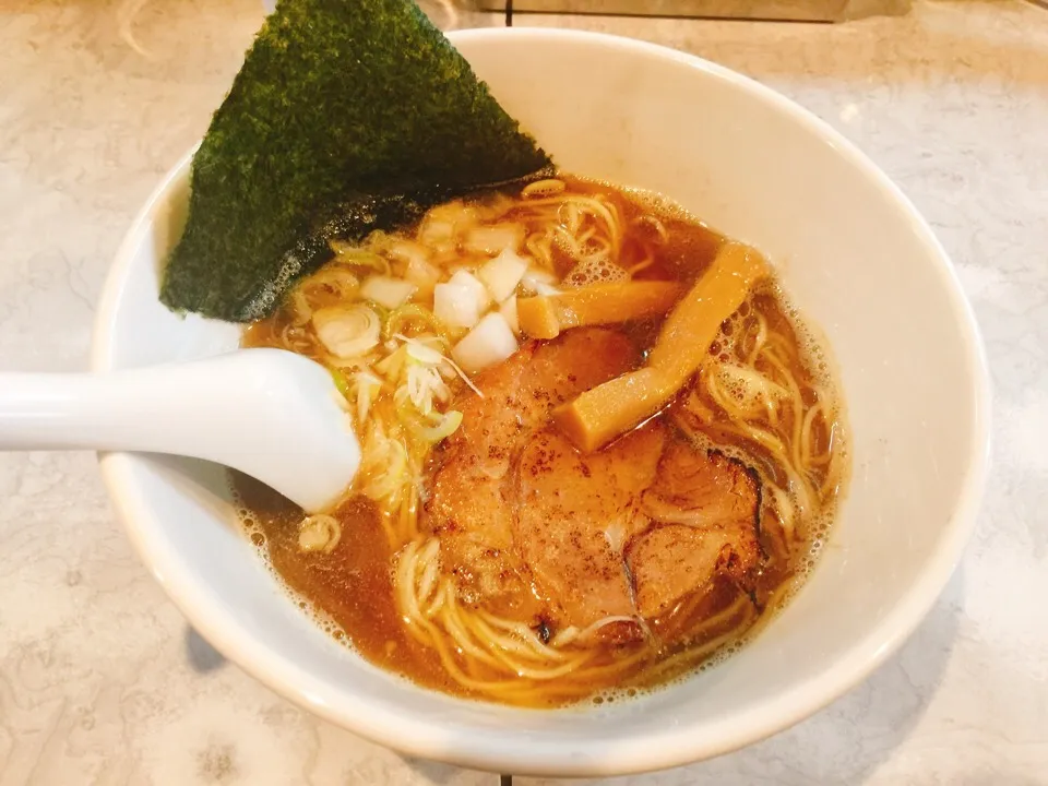 @東京/久しぶりに来麺！焼あご煮干出汁香る優しいあっさり系☆だし醤油らーめん◎ ¥750|THE SUNSEAさん