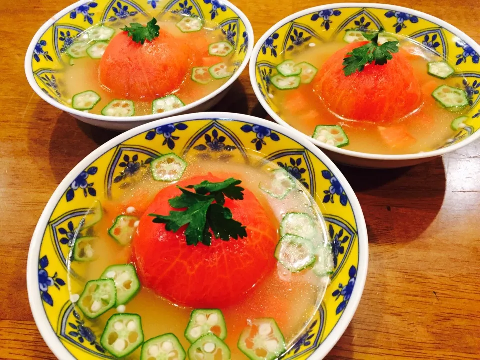 おあきちゃんに教えてもらった🍅トマトファルシのスープ仕立て風😳🔰|chiaki3（平川ちあき）さん