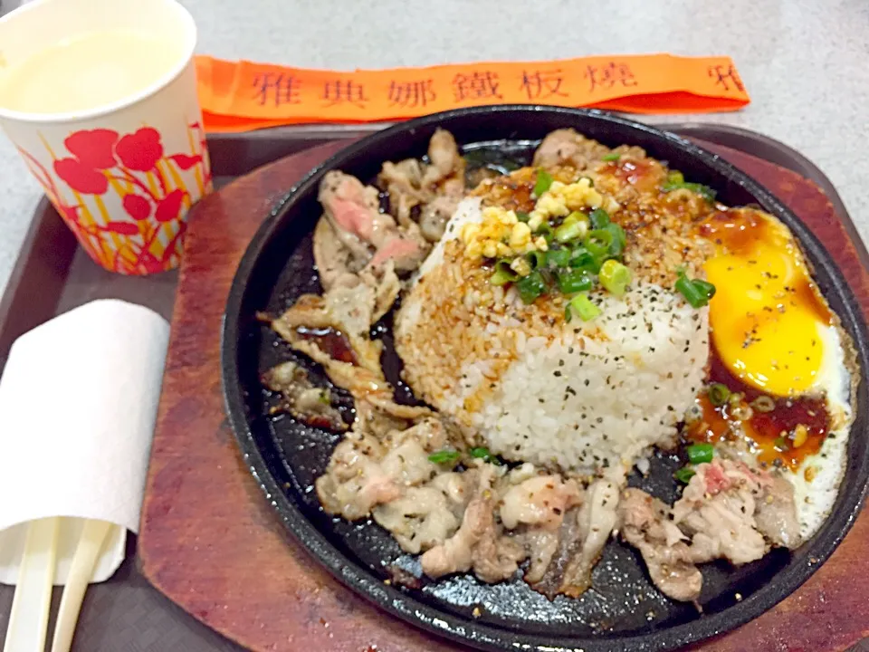 Beef & egg with rice|Sky Blueさん