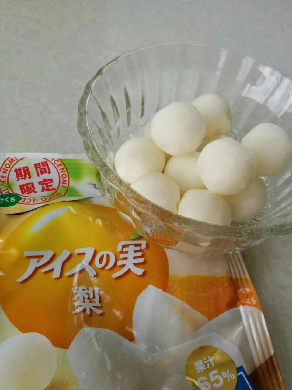#アイスの実　期間限定の梨味|ちいちゃんさん