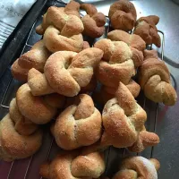 Garlic bread knots|Janet Itoさん