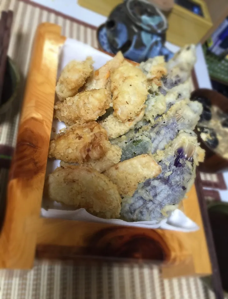 Snapdishの料理写真:tempura de verduras|“where everything is made at home”. by Kazúo.さん