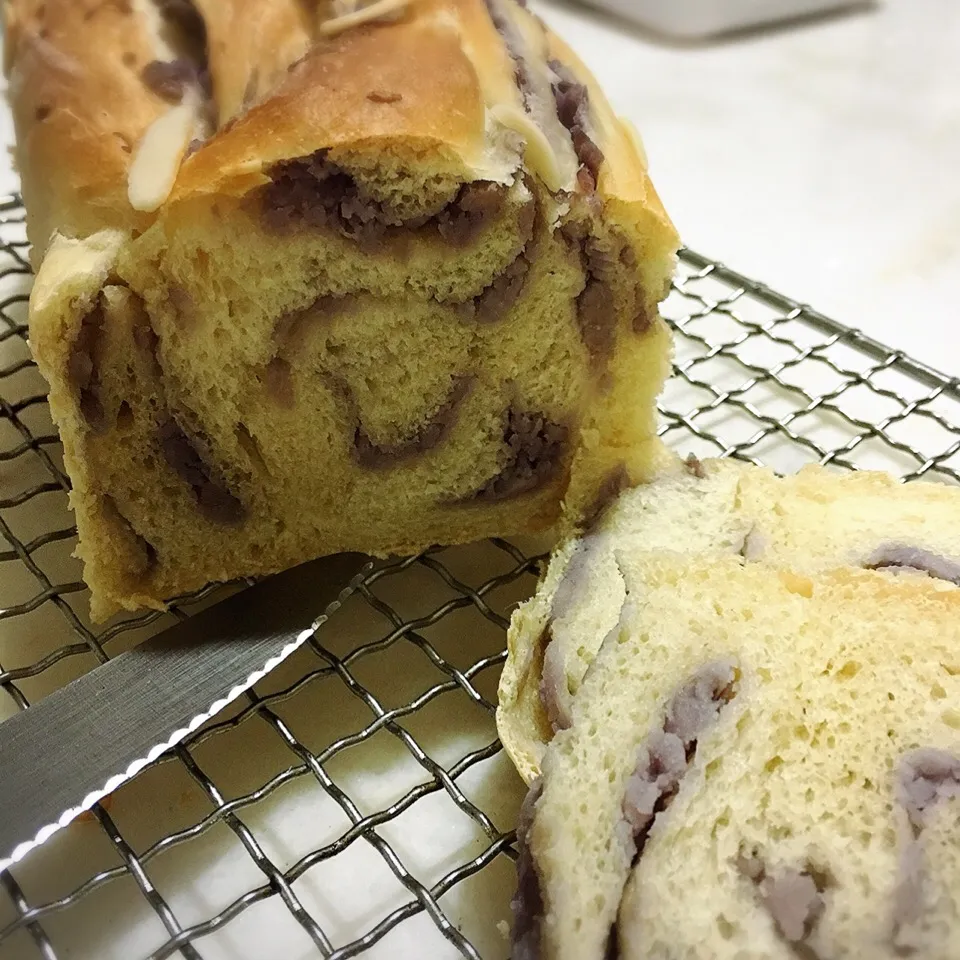 Taro Swirl Bread 🍞|Trish Wongさん