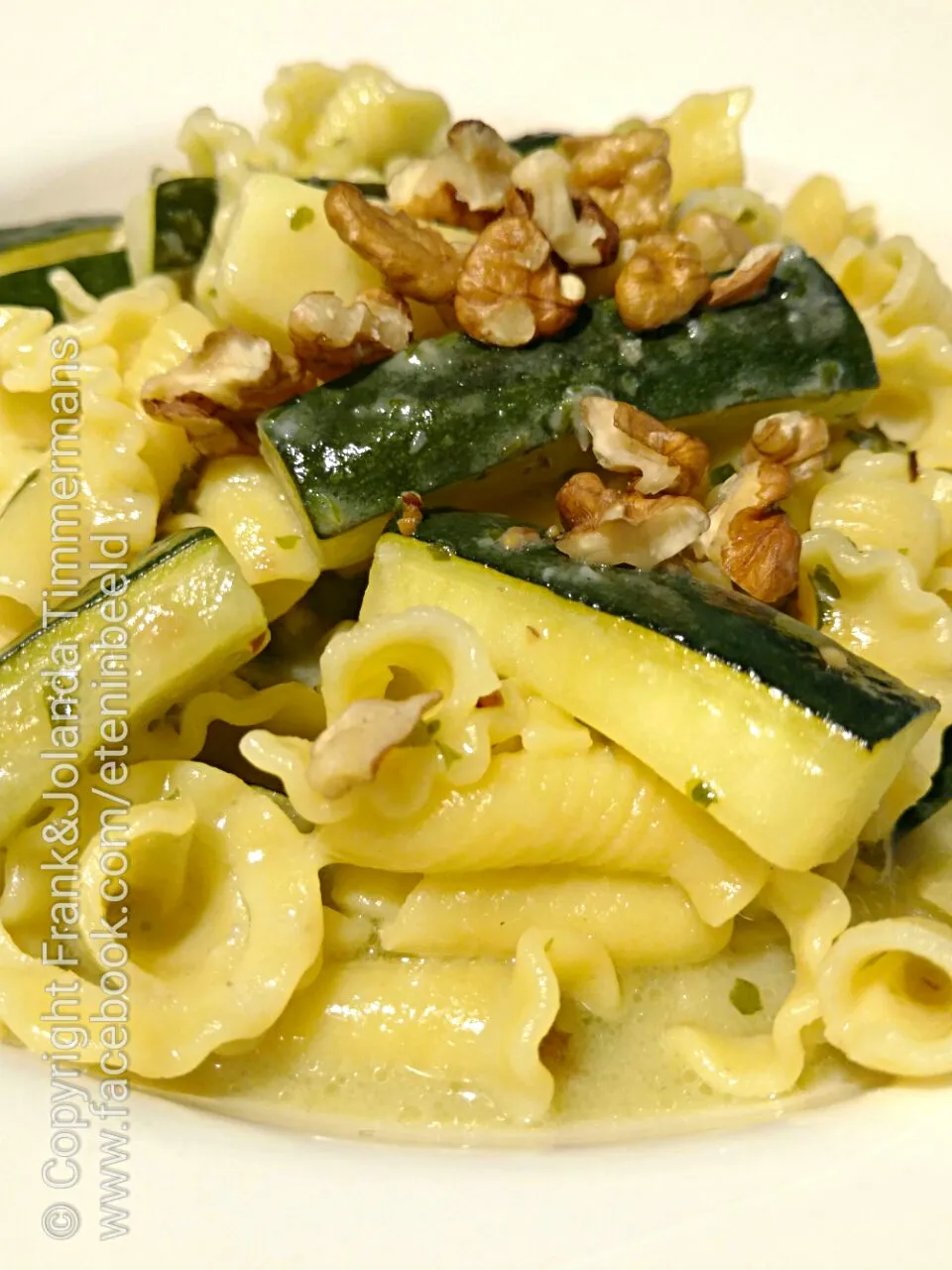 Pasta with blue cheese-zucchinisauce|Frank&Jolanda - Eteninbeeldさん