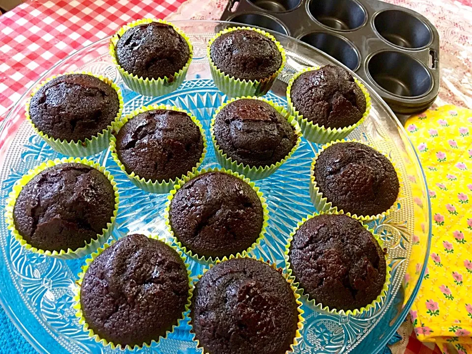 Chocolate cupcakes freshly baked preparing for breakfast|Babyluv Cabrera Ocampoさん