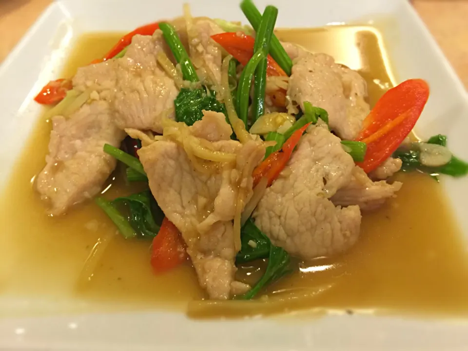 หมูผัดพริกคึ่นไช่|mee aphipongさん