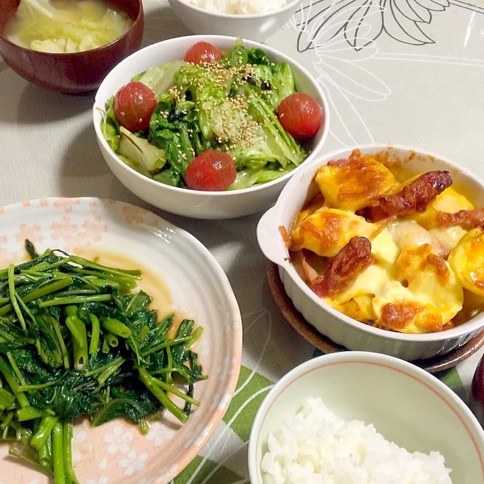 しんたまごとポテトのグラタン 空芯菜炒め レタスの塩昆布和え|tabyさん