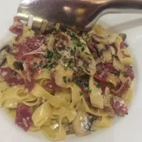 Carbonara beef bacon sooo cheesy|janiceさん