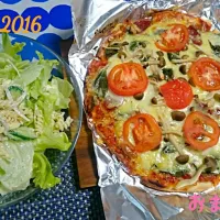 Snapdishの料理写真:またまた我が家のバジルピザ！ #ピザ #マルゲリータ|kanao3さん