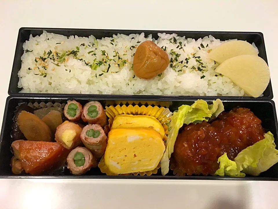 肉団子といんげんの肉巻きのお弁当。|Chiharuさん