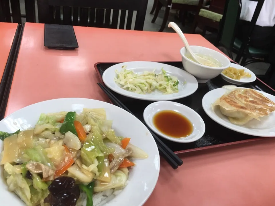 中華丼と餃子定食|さのすけさん