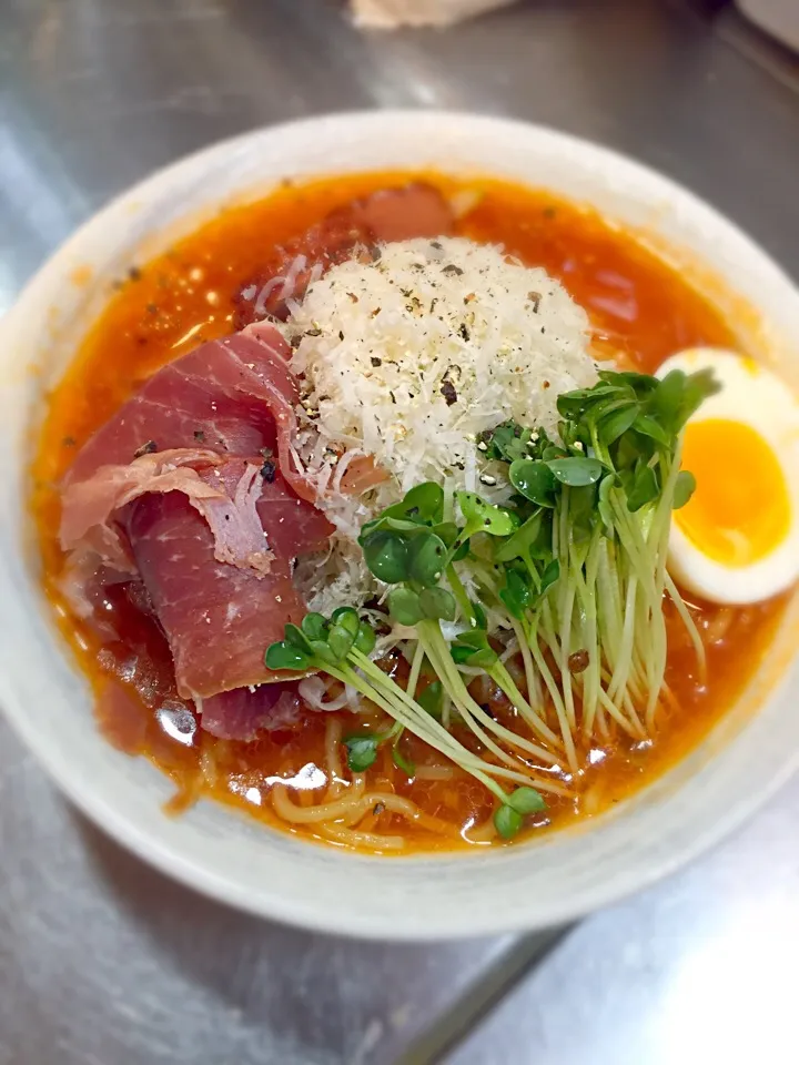 イタリア産生ハム入りトマトラーメン！|中尾一寿さん