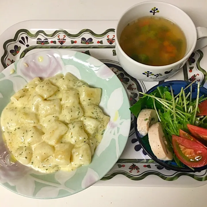 チーズニョッキと鳥ハムサラダ|Yuki Kamogawaさん