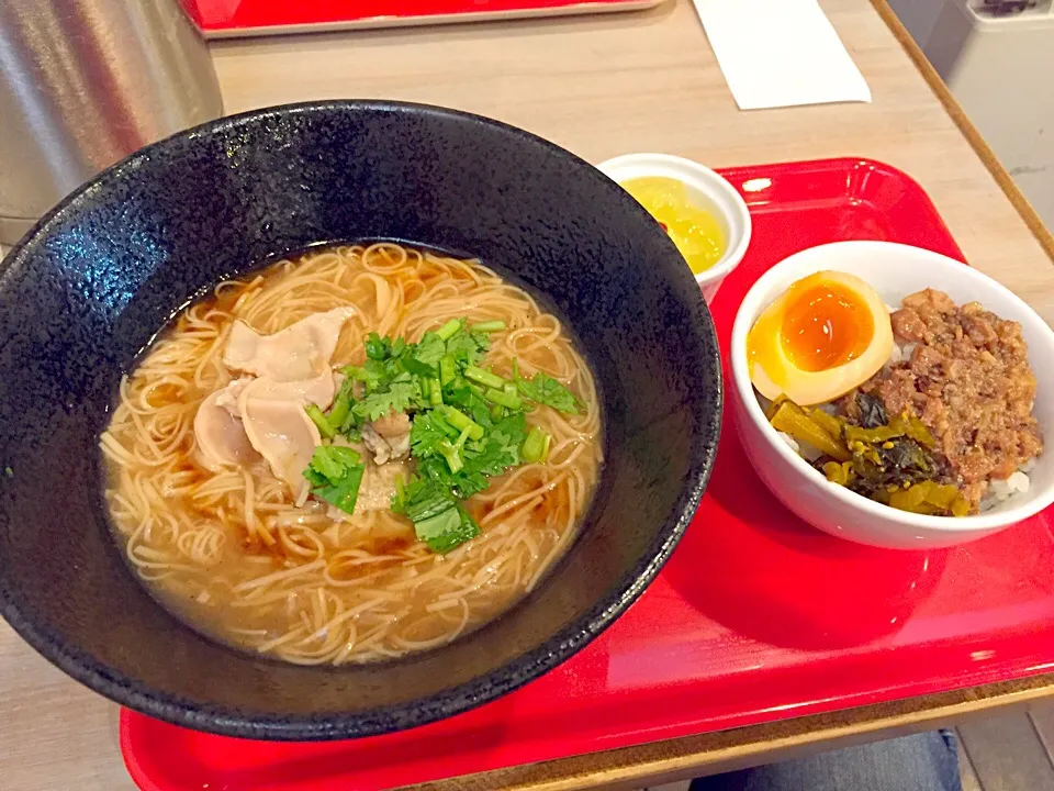 御成門・台湾麺線の台湾麺線セット|TonyYamadaさん