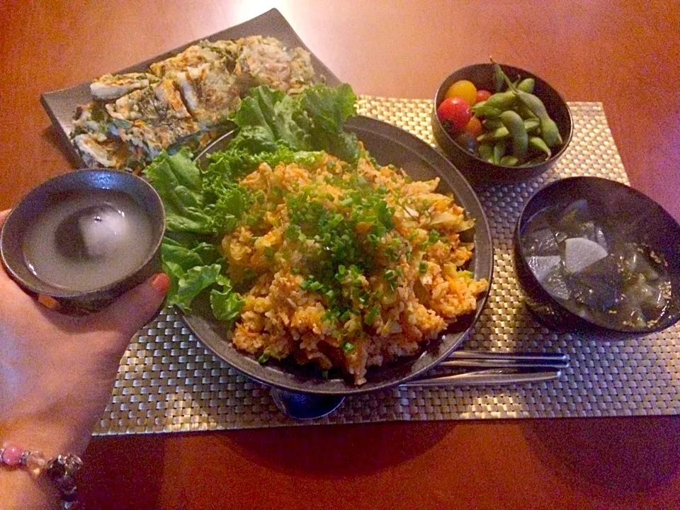 Today's Korean Dinner🍴枝豆&ﾄﾏﾄ･ﾁﾁﾞﾐ(母作)･豚ｷﾑﾁ炒飯･大根とわかめのｽｰﾌﾟ|🌈Ami🍻さん