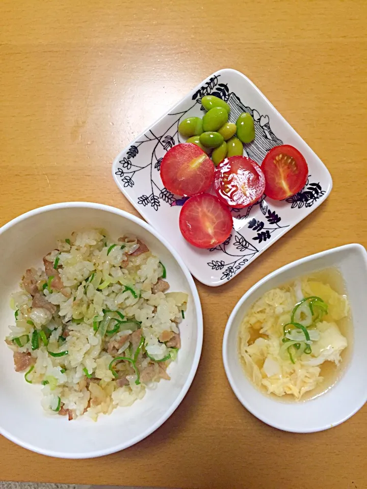 Snapdishの料理写真:さな飯(豚みそネギ炒飯 卵スープ ミニトマト 枝豆塩昆布の浅漬け)#1歳6カ月#離乳食完了期#さな飯|えりこさん