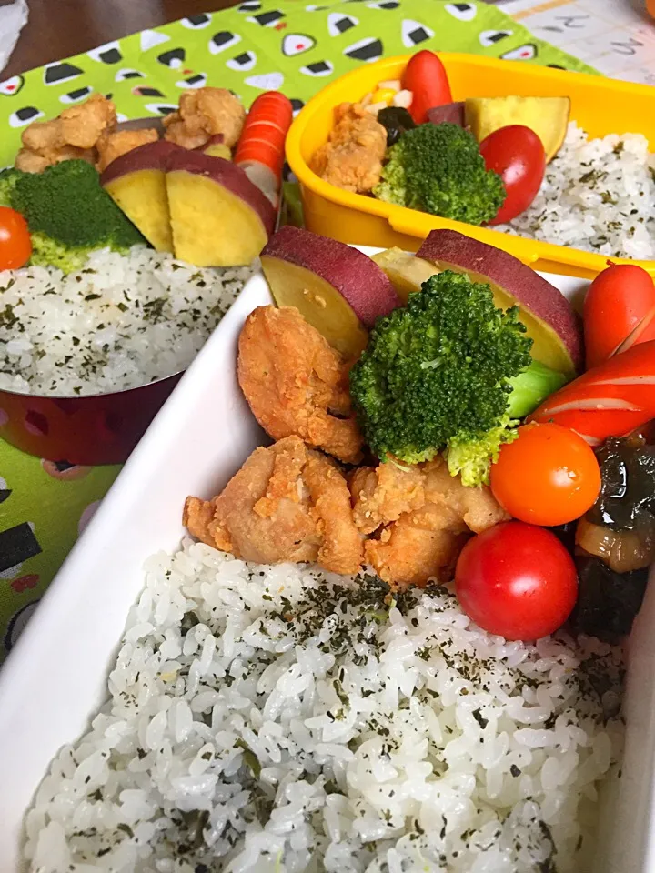 行ってらっしゃい！
自家製ワカメご飯と唐揚げ弁当|tokotokoさん