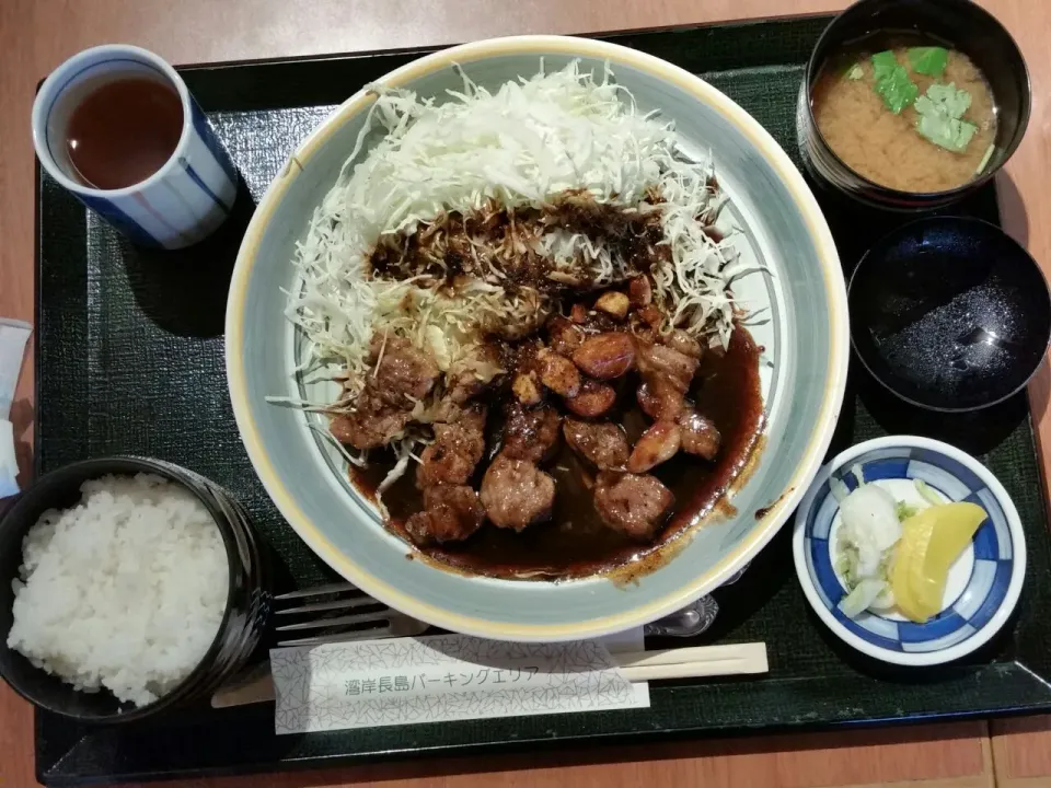 トンテキ定食|Morito Kamiyaさん