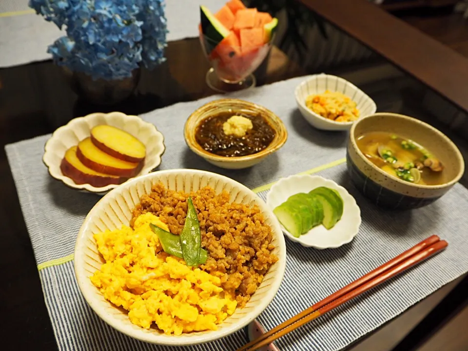 鶏そぼろ丼|はらしおりさん