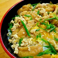 お豆腐とお揚げで衣笠丼風