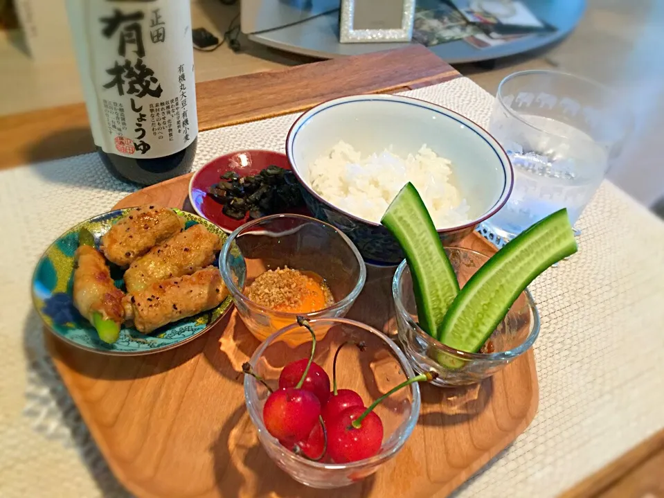 Snapdishの料理写真:アスパラ豚肉巻き&卵かけごはん朝食|meirecipeさん