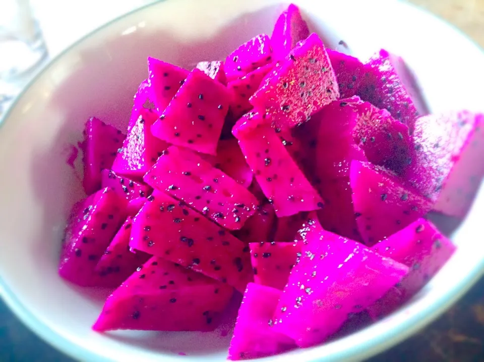 BaLi's DraGoN FruiT|GeMzKiTchさん