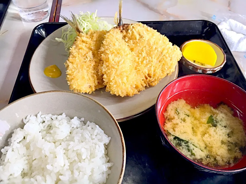 Snapdishの料理写真:アジフライ定食|ゆうじ.さん