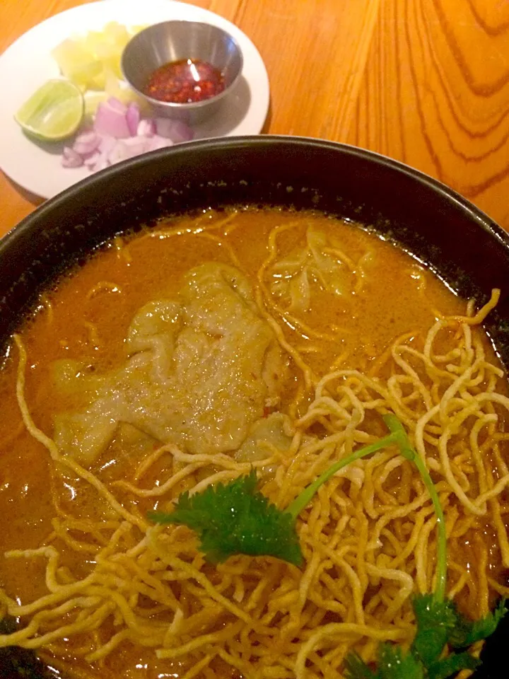 Khao Soi ข้าวซอย|SaSaさん