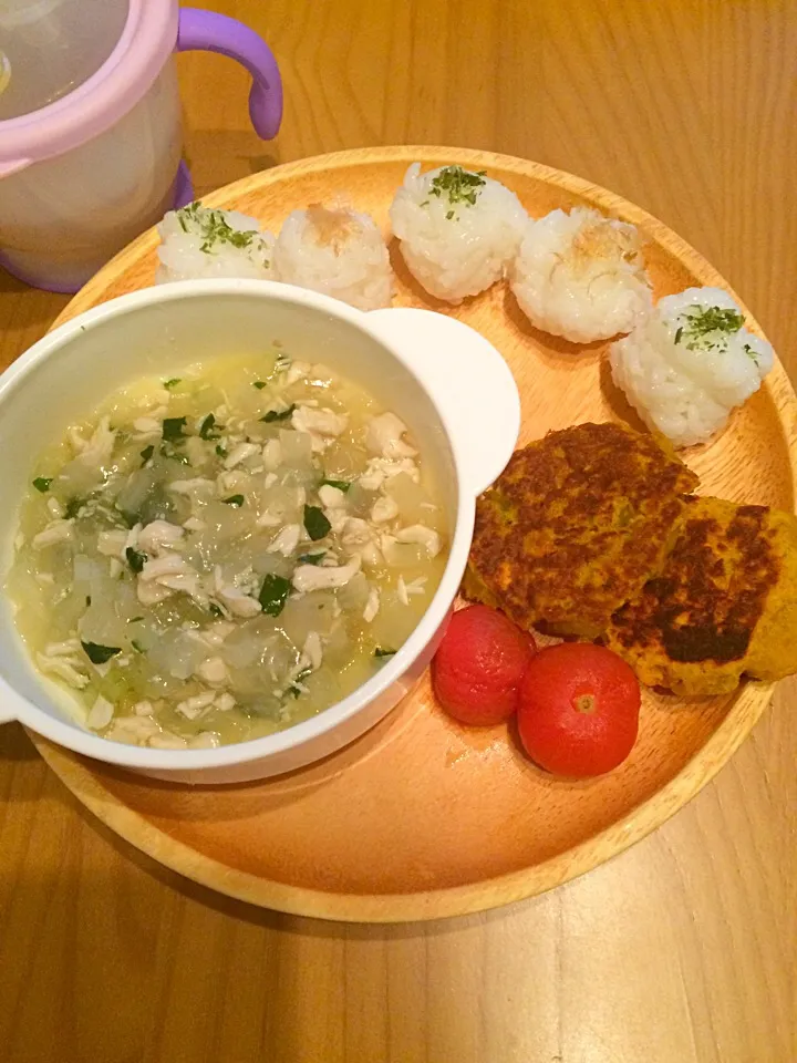 Snapdishの料理写真:離乳食後期
～6/30夕飯～
☆ササミと野菜の和風味噌あんかけ
☆かぼちゃおやき(レバー＆たら)
☆プチトマト
☆軟飯おにぎり(青のり＆かつおぶし)|airi-nさん