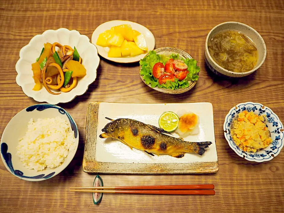 鮎の塩焼き、イカと大根の煮物|はらしおりさん