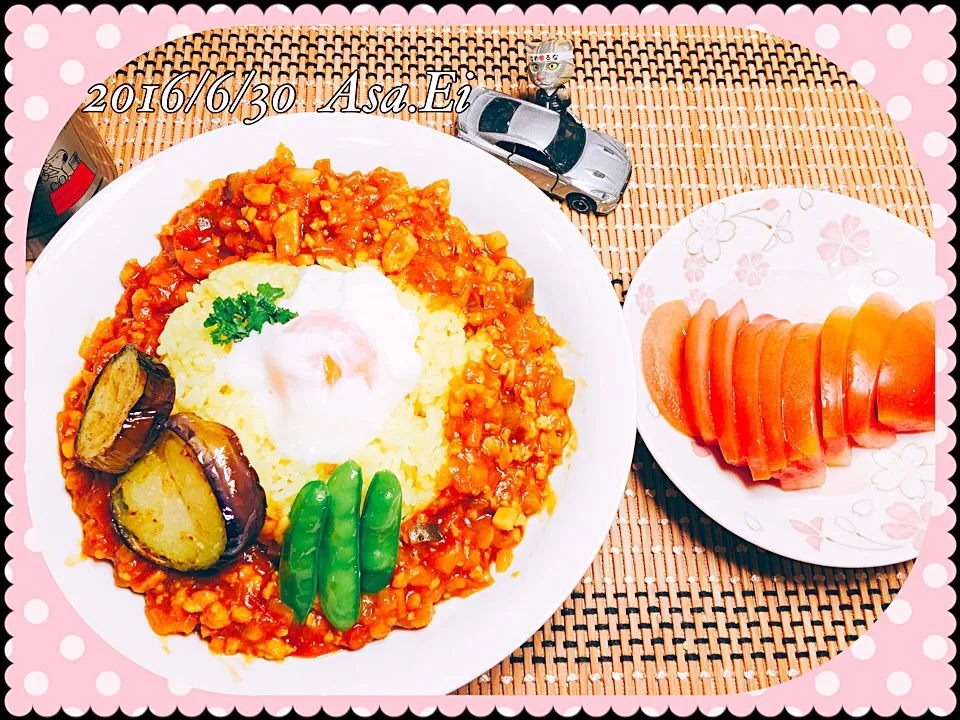 Snapdishの料理写真:💁🏻晩ご飯🍚
💫SPキーマカレー(全て手作り)
ベランダ菜園絹さや、手作り温玉
💯|Asa Eiさん