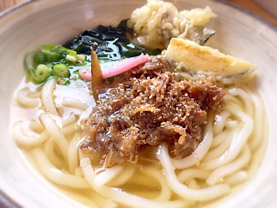 肉うどん w/サービスのナス天ぷら|naoko shimoshimbaraさん