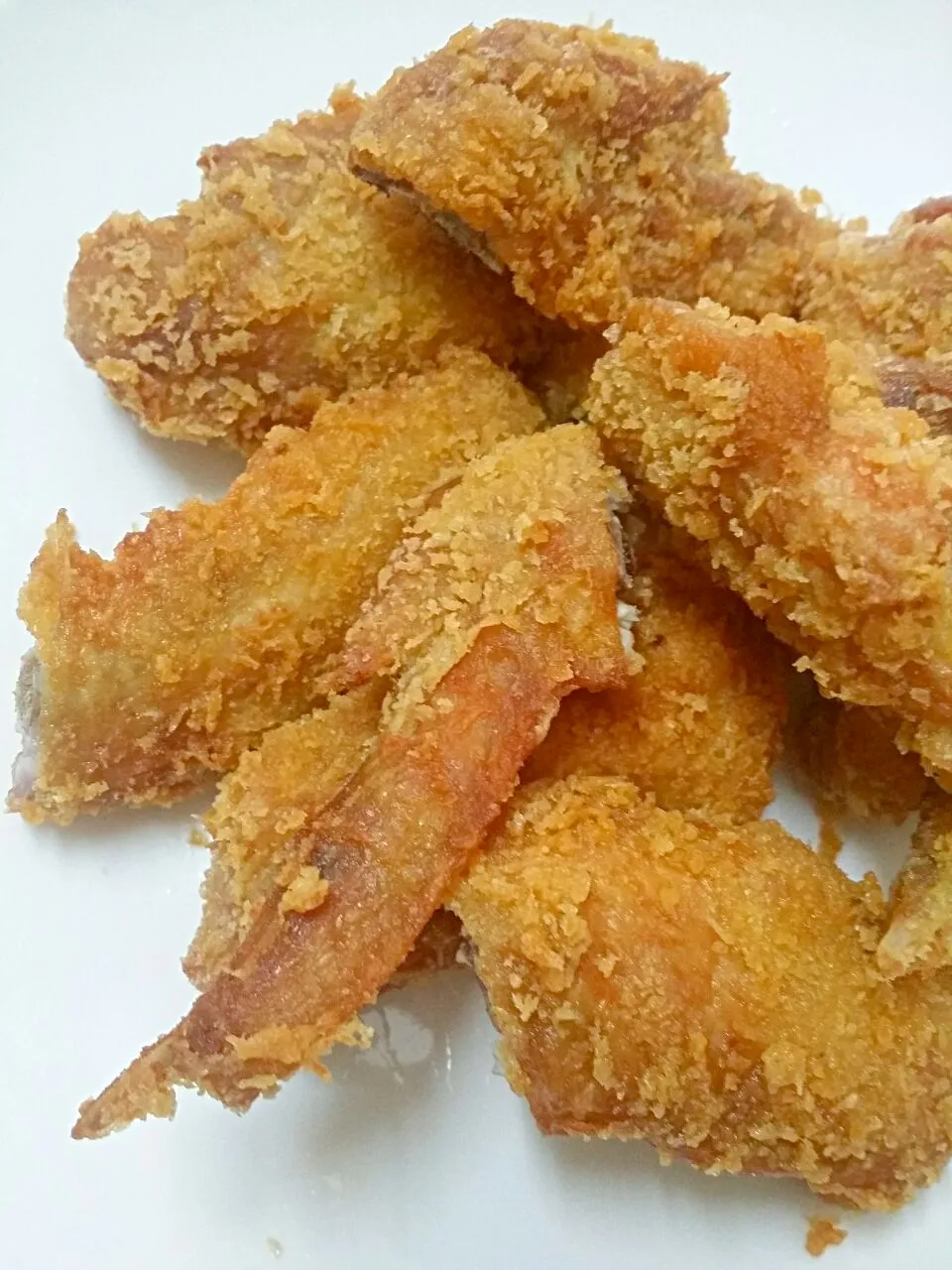 Mom made fried chiken wings for lunch.|Lui Duongさん