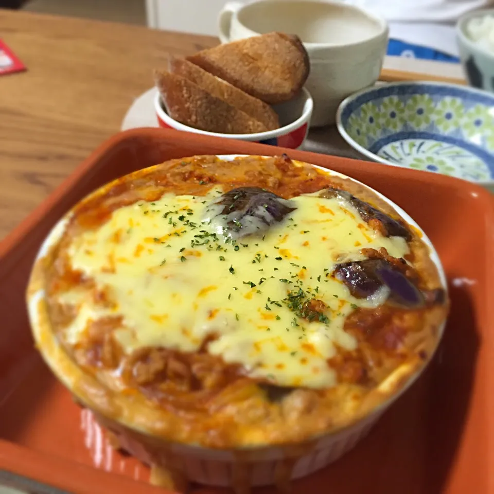 Snapdishの料理写真:今日の夕飯☆茄子のミートグラタンアップ|あさこさん