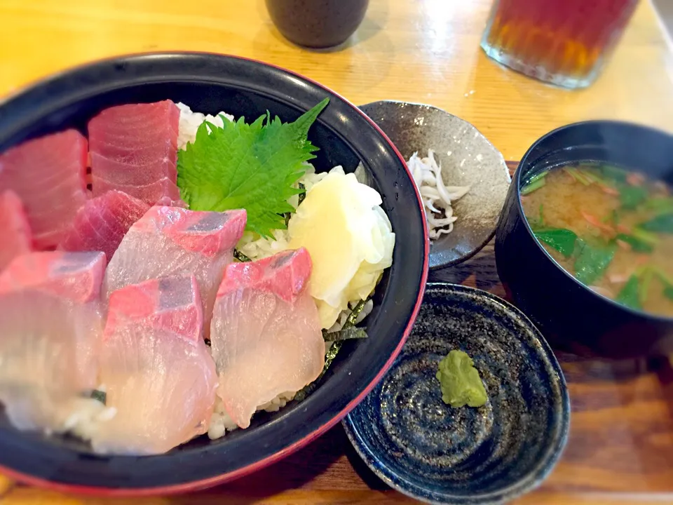 マグロとハマチ丼|チカさん