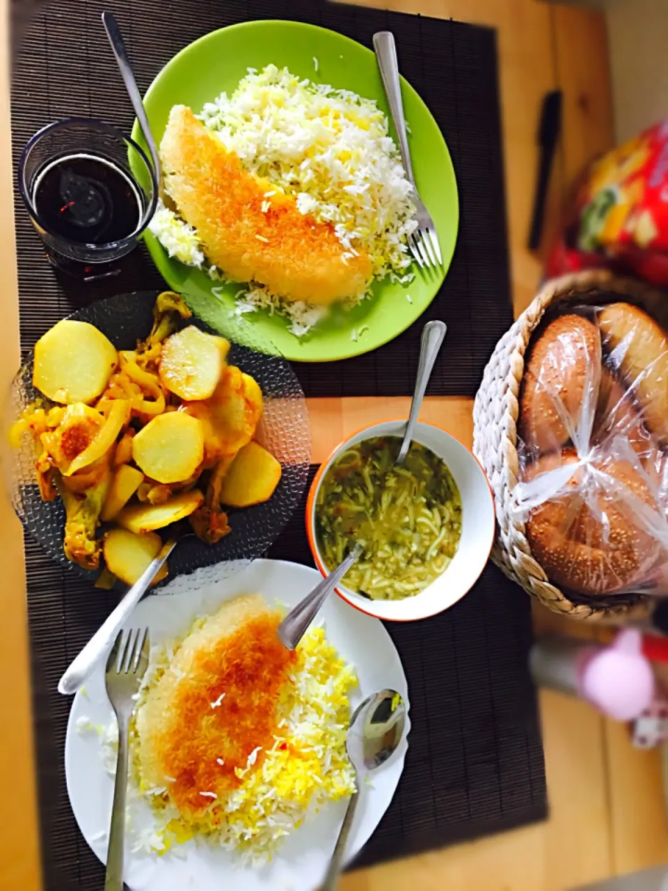 Snapdishの料理写真:Fried chicken & Rice|zahräさん