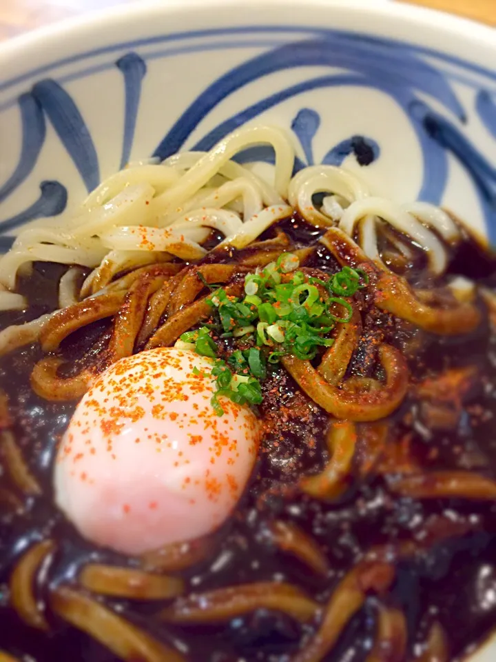 うどん県手打ちうどん五右衛門の黒カレー|Kayo Enomotoさん