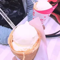 Snapdishの料理写真:モンブランクレープ🍨|たぬぬさん