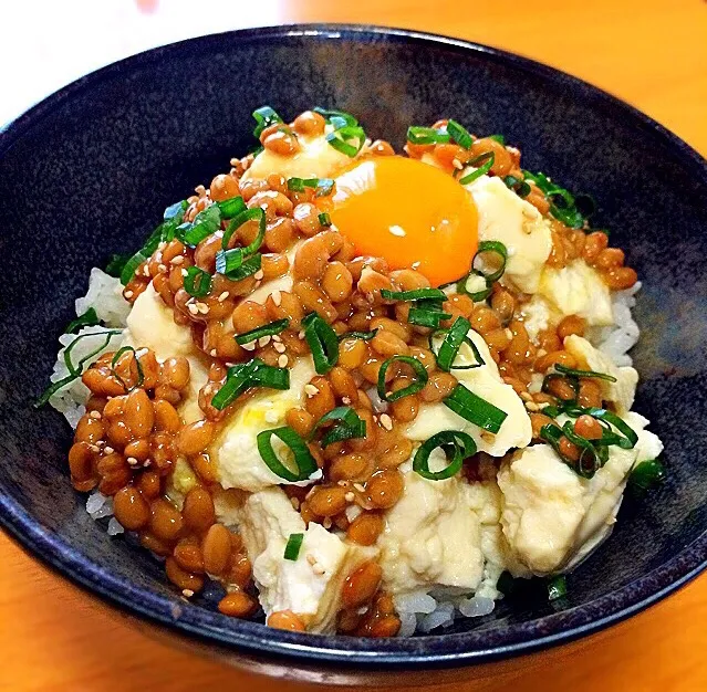 NTKG 崩し納豆豆腐丼！卵かけご飯|ガク魁‼︎男飯さん