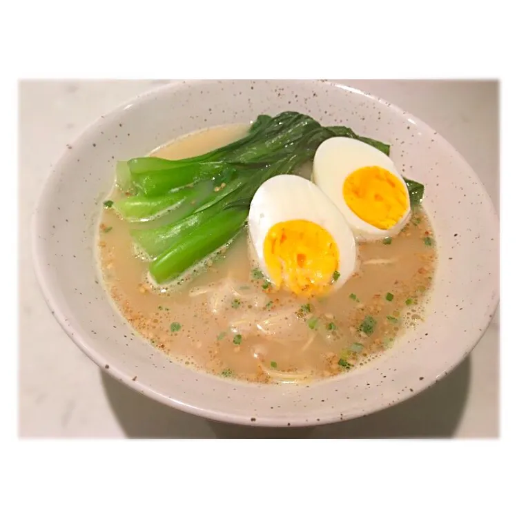 焼豚もないけど。。
豚骨ラーメン🍜|女神さん