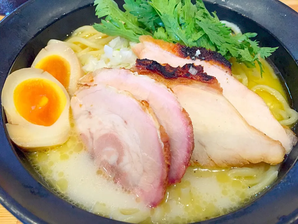 鶏ラーメン！うまかた〜|まさるさん