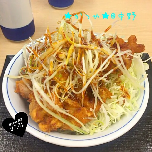 Snapdishの料理写真:★お出かけディナー★甘辛から揚げ丼♪|さとみさん