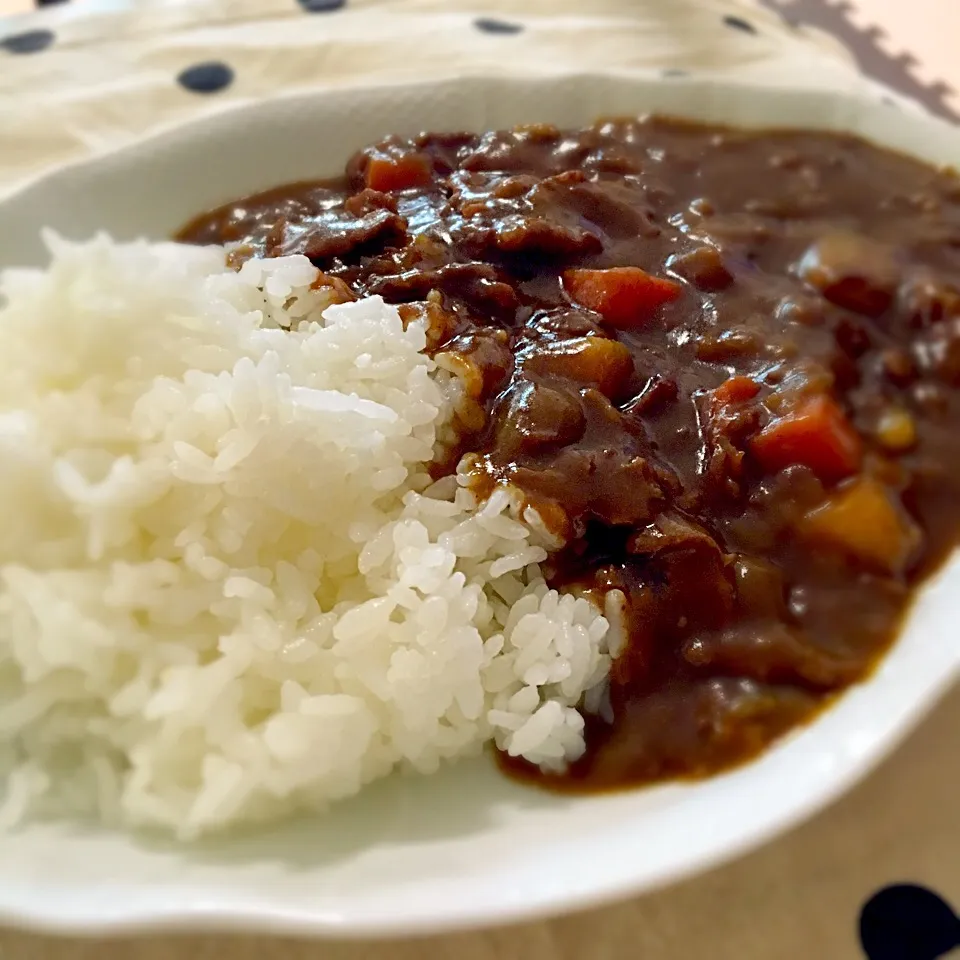 暑い日はやっぱり。息子の離乳食もカレーにしました。|にゃろめさん