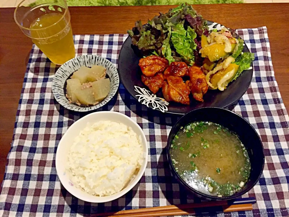 作り置きごはーん♡チリチキン、かぼちゃサラダ、大根のそぼろ餡掛け、ご飯、味噌汁|未来さん