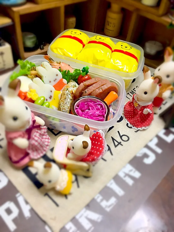 プーさん おにぎりラップで♪旦那のお弁当|あずさん